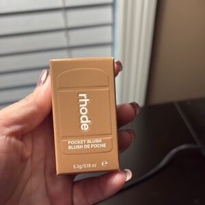 RHODE Pocket Blush in Freckle